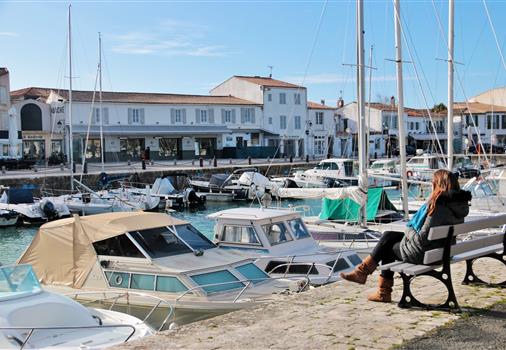 Ile de Ré - Charente Maritime proche du Camping Les Tulipes, camping 2 étoiles bord de mer, camping avec piscine chauffée et jacuzzi à la Faute sur Mer proche de la Tranche sur Mer et des Sables d'Olonne en Vendée